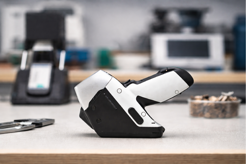 5 Critical Factors to Consider Before Buying a Handheld XRF Analyzer