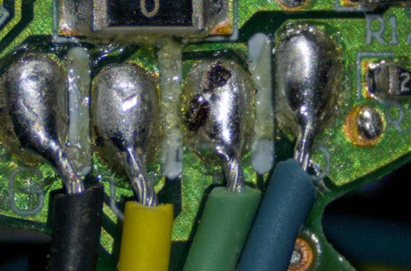 Solder joint  acquired with reflected light, brightfield.